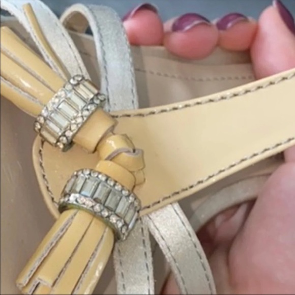 Tod’s Nude Heels - Picture 4 of 4